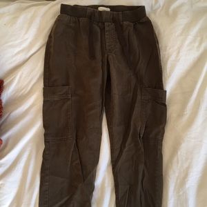 Aritzia Cargo pants